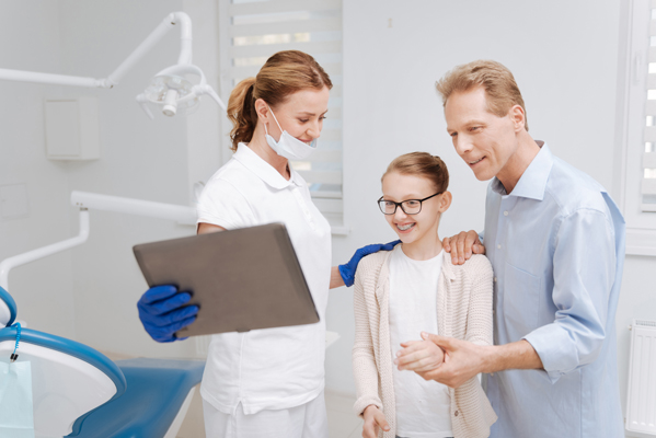 How A Family Dentist Uses Dental Bonding